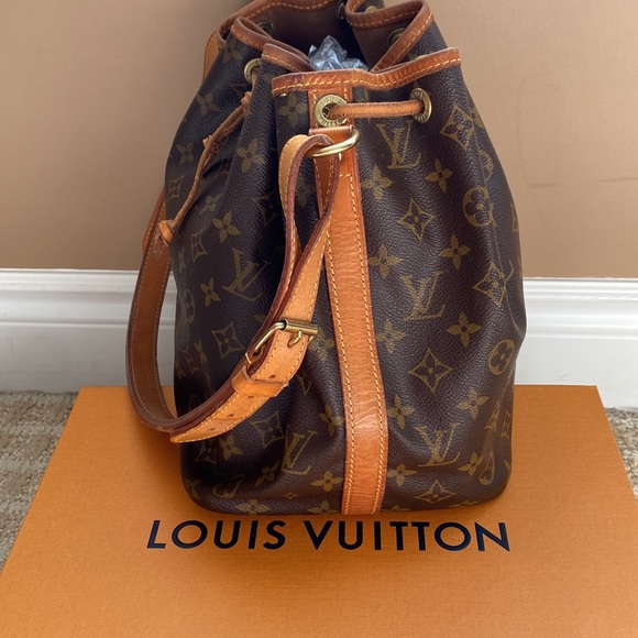 Authentic Vintage Louis Vuitton Petit Noe - Picture 9 of 11